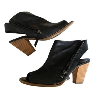 Paul Green Cayanne Peep Toe Leather Sandals 7.5